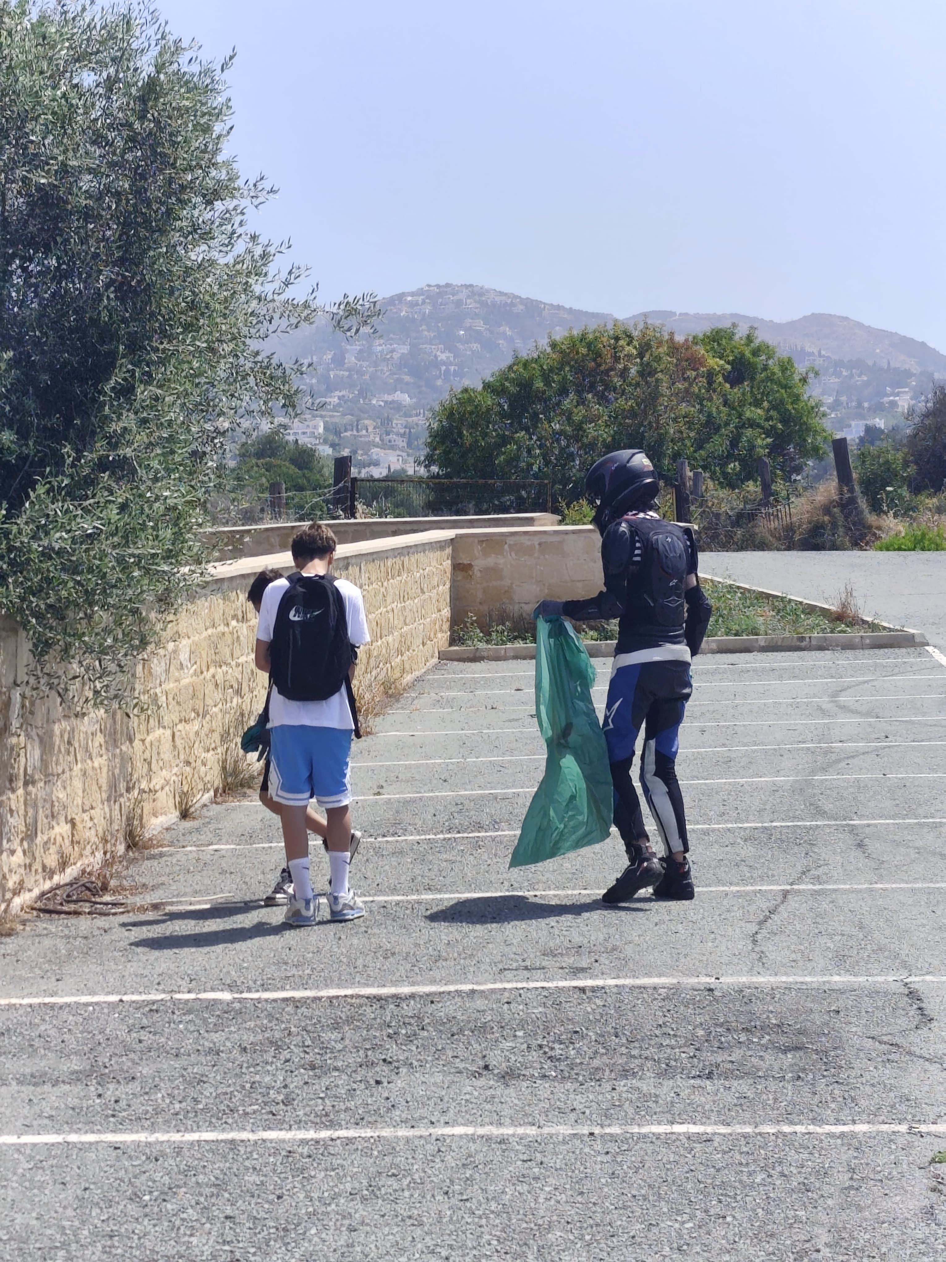 Riding spot and rubbish collected during the cleanup
