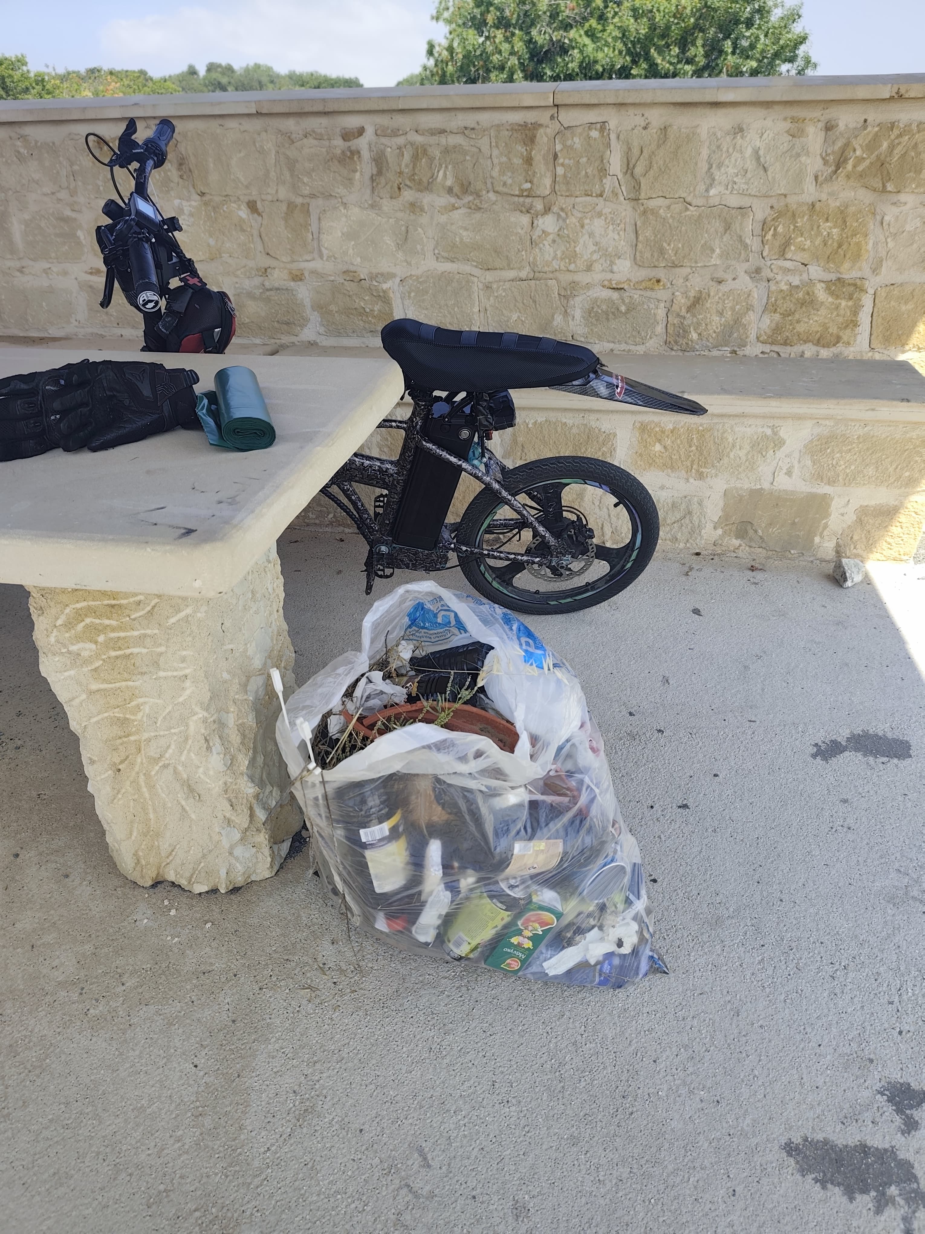 Riding spot and rubbish collected during the cleanup